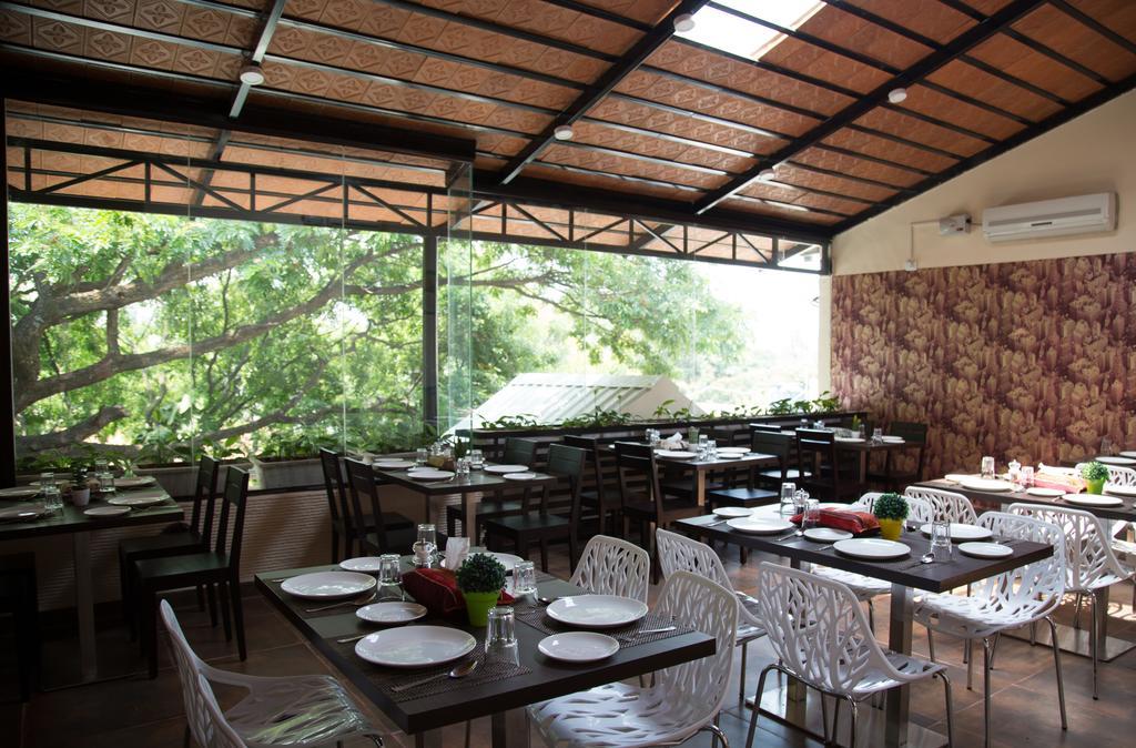 Hm Suites & Studios Bangalore Exterior foto